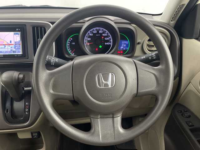 ホンダ Ｎ ＯＮＥ G 埼玉県 2013(平25)年 3万km プレミアムホワイトパール 社外SDナビ/　（FM/AM/CD/DVD/AUX/iPod）/ワンセグテレビ/プッシュスタート/スマートキー/フロアマット/ドアバイザー/電動格納ミラー