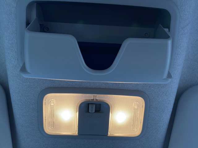 ダイハツ キャスト スタイル X リミテッド SAⅢ 千葉県 2022(令4)年 2.8万km ダークエメラルドマイカ 社外オーディオ/Bluetooth/CD/ETC/前後コーナーセンサー/1列目シートヒーター/盗難防止装置/衝突軽減システム/横滑り防止装置/オートライト/電動格納ミラー/アイドリングストップ/プッシュスタート/スマートキー/純正ドアバイザー/純正フロアマット