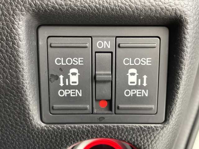 ホンダ Ｎ ＢＯＸ カスタム G L ターボ ホンダセンシング 愛知県 2018(平30)年 3.4万km プラチナホワイトパール 純正８インチナビ/・Ｂｌｕｅｔｏｏｔｈ/・フルセグ/・ＤＶＤ/ＣＤ/・AppleCarPlay/両側パワースライドドア/バックカメラ/前後ドラレコ/ＥＴＣ/ホンダセンシング/衝突軽減/コーナーセンサー/レーンキープ/オートマチックハイビーム/レーダークルーズコントロール/LEDヘッドライト/フォグランプ/パドルシフト/純正AW