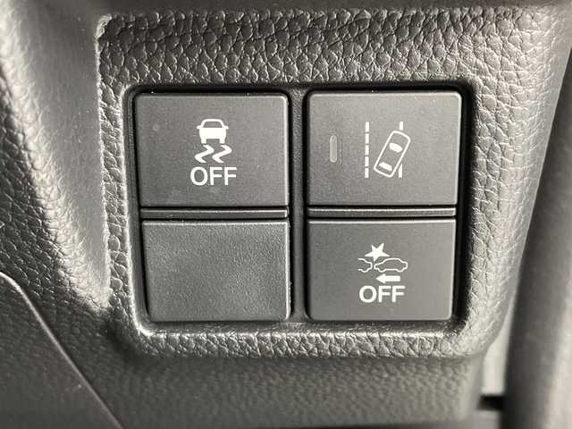 ホンダ Ｎ ＢＯＸ カスタム G L ターボ ホンダセンシング 愛知県 2018(平30)年 3.4万km プラチナホワイトパール 純正８インチナビ/・Ｂｌｕｅｔｏｏｔｈ/・フルセグ/・ＤＶＤ/ＣＤ/・AppleCarPlay/両側パワースライドドア/バックカメラ/前後ドラレコ/ＥＴＣ/ホンダセンシング/衝突軽減/コーナーセンサー/レーンキープ/オートマチックハイビーム/レーダークルーズコントロール/LEDヘッドライト/フォグランプ/パドルシフト/純正AW