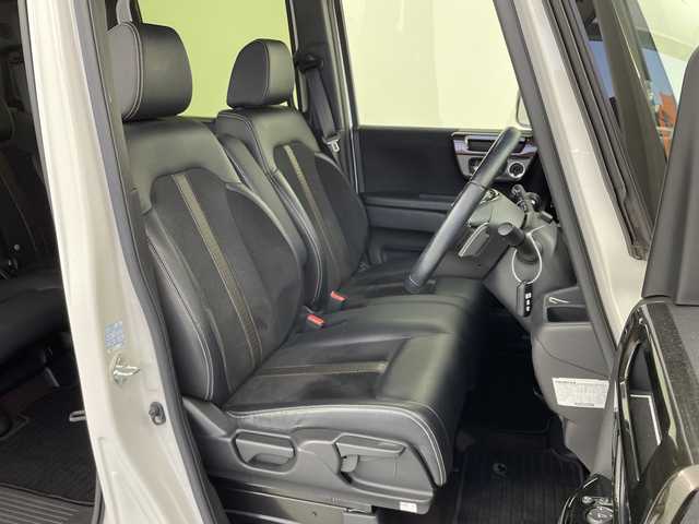 ホンダ Ｎ ＢＯＸ カスタム G L ターボ ホンダセンシング 愛知県 2018(平30)年 3.4万km プラチナホワイトパール 純正８インチナビ/・Ｂｌｕｅｔｏｏｔｈ/・フルセグ/・ＤＶＤ/ＣＤ/・AppleCarPlay/両側パワースライドドア/バックカメラ/前後ドラレコ/ＥＴＣ/ホンダセンシング/衝突軽減/コーナーセンサー/レーンキープ/オートマチックハイビーム/レーダークルーズコントロール/LEDヘッドライト/フォグランプ/パドルシフト/純正AW