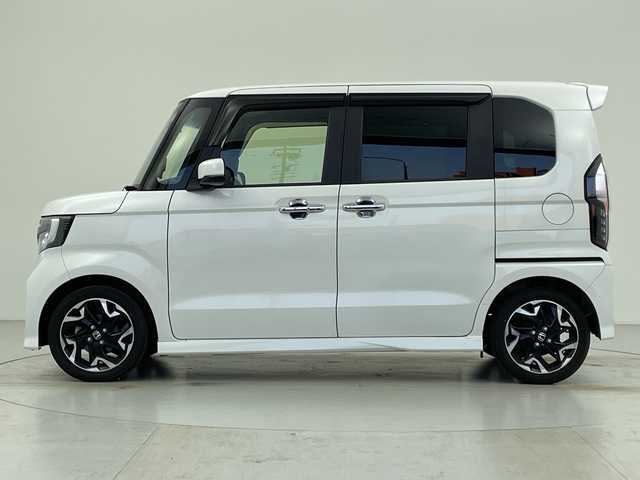 ホンダ Ｎ ＢＯＸ カスタム G L ターボ ホンダセンシング 愛知県 2018(平30)年 3.4万km プラチナホワイトパール 純正８インチナビ/・Ｂｌｕｅｔｏｏｔｈ/・フルセグ/・ＤＶＤ/ＣＤ/・AppleCarPlay/両側パワースライドドア/バックカメラ/前後ドラレコ/ＥＴＣ/ホンダセンシング/衝突軽減/コーナーセンサー/レーンキープ/オートマチックハイビーム/レーダークルーズコントロール/LEDヘッドライト/フォグランプ/パドルシフト/純正AW