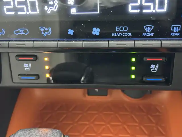 トヨタ ＲＡＶ４ アドベンチャー 岡山県 2022(令4)年 5.5万km アーバンカーキ 純正９インチディスプレイオーディオ/・FM/AM/Bluetooth/フルセグ/CarPlay/バックカメラ/合皮シート/・パワーシート/・シートヒーター/・ベンチレーション/・シートメモリー/ステアリングヒーター/パワーバックドア/TRDルーフキャリア/トヨタセーフティーセンス/・プリクラッシュセーフティ/・レーンディパーチャーアラート/・レーダークルーズコントロール/・オートマチックハイビーム/・コーナーセンサー/・BSM/前後ドライブレコーダー/ビルトインETC/LEDヘッドライト/フロアマット/純正19インチアルミホイール