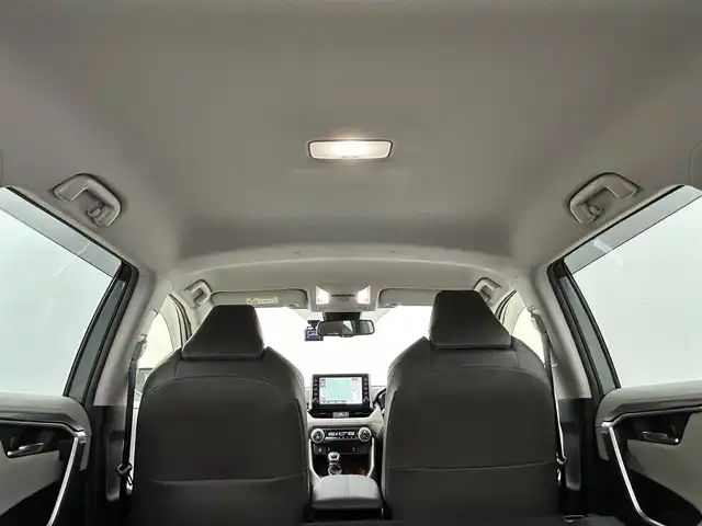 トヨタ ＲＡＶ４ アドベンチャー 岡山県 2022(令4)年 5.5万km アーバンカーキ 純正９インチディスプレイオーディオ/・FM/AM/Bluetooth/フルセグ/CarPlay/バックカメラ/合皮シート/・パワーシート/・シートヒーター/・ベンチレーション/・シートメモリー/ステアリングヒーター/パワーバックドア/TRDルーフキャリア/トヨタセーフティーセンス/・プリクラッシュセーフティ/・レーンディパーチャーアラート/・レーダークルーズコントロール/・オートマチックハイビーム/・コーナーセンサー/・BSM/前後ドライブレコーダー/ビルトインETC/LEDヘッドライト/フロアマット/純正19インチアルミホイール