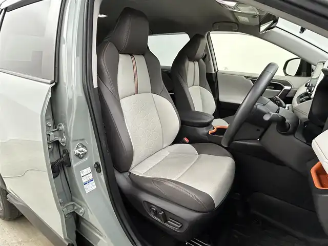 トヨタ ＲＡＶ４ アドベンチャー 岡山県 2022(令4)年 5.5万km アーバンカーキ 純正９インチディスプレイオーディオ/・FM/AM/Bluetooth/フルセグ/CarPlay/バックカメラ/合皮シート/・パワーシート/・シートヒーター/・ベンチレーション/・シートメモリー/ステアリングヒーター/パワーバックドア/TRDルーフキャリア/トヨタセーフティーセンス/・プリクラッシュセーフティ/・レーンディパーチャーアラート/・レーダークルーズコントロール/・オートマチックハイビーム/・コーナーセンサー/・BSM/前後ドライブレコーダー/ビルトインETC/LEDヘッドライト/フロアマット/純正19インチアルミホイール