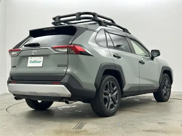 トヨタ ＲＡＶ４ アドベンチャー 岡山県 2022(令4)年 5.5万km アーバンカーキ 純正９インチディスプレイオーディオ/・FM/AM/Bluetooth/フルセグ/CarPlay/バックカメラ/合皮シート/・パワーシート/・シートヒーター/・ベンチレーション/・シートメモリー/ステアリングヒーター/パワーバックドア/TRDルーフキャリア/トヨタセーフティーセンス/・プリクラッシュセーフティ/・レーンディパーチャーアラート/・レーダークルーズコントロール/・オートマチックハイビーム/・コーナーセンサー/・BSM/前後ドライブレコーダー/ビルトインETC/LEDヘッドライト/フロアマット/純正19インチアルミホイール