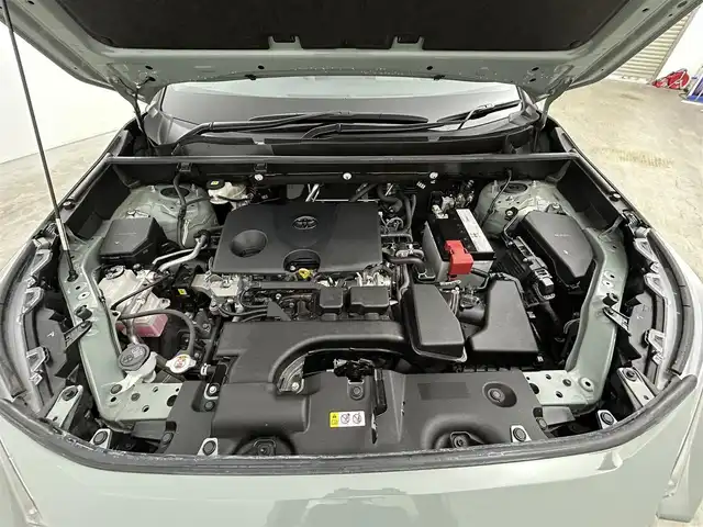 トヨタ ＲＡＶ４ アドベンチャー 岡山県 2022(令4)年 5.5万km アーバンカーキ 純正９インチディスプレイオーディオ/・FM/AM/Bluetooth/フルセグ/CarPlay/バックカメラ/合皮シート/・パワーシート/・シートヒーター/・ベンチレーション/・シートメモリー/ステアリングヒーター/パワーバックドア/TRDルーフキャリア/トヨタセーフティーセンス/・プリクラッシュセーフティ/・レーンディパーチャーアラート/・レーダークルーズコントロール/・オートマチックハイビーム/・コーナーセンサー/・BSM/前後ドライブレコーダー/ビルトインETC/LEDヘッドライト/フロアマット/純正19インチアルミホイール