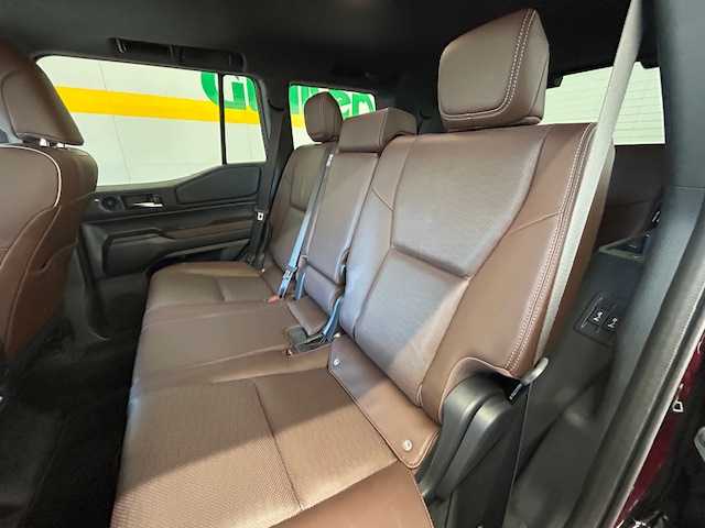 トヨタ ランドクルーザー ２５０ ZX ファーストエディション 宮城県 2024(令6)年 1.9万km ブラック ワンオーナー/4WD/サンルーフ/ルーフレール/純正ディーラーナビ/FM/AM/BT/USB/フルセグTV/全方位バックカメラ/レザーシート/1.2列目シートヒーター/1.2列目シートクーラー/1.3列目パワーシート/ステアリングスイッチ/ステアリングヒーター/パワーバックドア/ブラインドスポットモニター/デジタルインナーミラー/追従型クルーズコントロール/レーンキープアシスト/ダウンヒルアシストコントロール/センターデフロック/コーナーセンサー/MTS/MTモード搭載/横滑り防止装置/衝突被害軽減システム/盗難防止システム/純正アルミ夏タイヤ18インチ/純正フロアマット/LEDライト/オートマチックハイビーム/ETC2.0/ドライブレコーダー/プッシュスタート/保証書・記録簿・取扱説明書