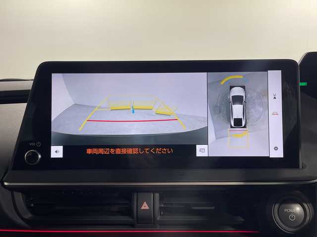 トヨタ プリウス Z 神奈川県 2024(令6)年 2.2万km アティチュードブラックマイカ パノラマルーフ/純正12.3型ディスプレイオーディオ/Tコネクトナビ/パノラミックビューモニター/フルセグ　Bluetooth　USB　Miracast/パワーバックドア/デジタルインナーミラー/AC100V/ワイヤレス充電/ビルトインETC2.0/セーフティセンス/ブラインドスポットモニター/レーダークルーズコントロール/プリクラッシュセーフティ/レーンディパーチャーアラート/オートマチックハイビーム/ロードサインアシスト/ドライバー異常対応システム/プロアクティブドライビングアシスト/リアクロストラフィックアラート/ロードサインアシスト/レーンチェンジアシスト/パーキングサポートブレーキ/安心降車アシスト/周辺車両接近時サポート/発進遅れ告知/後退速度抑制/リヤシートマインダー/パーキングアシスト/革シート/運転席パワーシート/ポジションメモリー/前席シートヒーター/ベンチレーション/革巻きステアリング/ステアリングヒーター/プッシュスタート/スマートキー/LEDヘッドランプ/オートライト/純正19インチアルミホイール