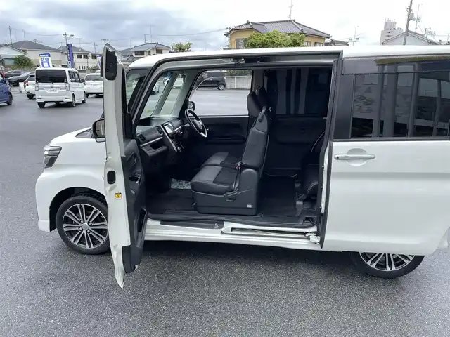 ダイハツ タント カスタム RS トップED SAⅡ 福島県 2016(平28)年 10.5万km パールホワイトⅢ (株)IDOMが運営する【じしゃロンいわき店】の自社ローン専用車両になります。こちらは現金またはオートローンご利用時の価格です。自社ローンご希望の方は別途その旨お申付け下さい/登録時走行距離104726km/純正8インチディーラーオプションナビゲーション/（AM/FM/SD/HDMI/USB)/Bluetooth接続/レザーステアリング/ステアリングスイッチ/エコアイドリングストップ/スマートアシストII/両側パワースライドドア/リアサンシェードフィルム/純正ブラックソフトレザーシート