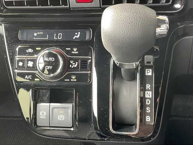 ダイハツ タント カスタム X 長野県 2023(令5)年 2.3万km クロムグレーメタリック 純正ディスプレイオーディオフルセグTV/両側パワースライドドア/ドライブレコーダー/ハーフレザーシート/シートヒーター /前後コーナーセンサー/純正１４インチアルミ/保証書/スペアキー