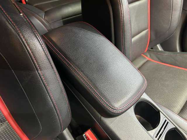 メルセデス・ベンツ Ａ４５ 4マチック エディション1 千葉県 2013(平25)年 6.8万km コスモスブラック 限定車　/ＡＣＣ　/黒革　/ナビ　/ＴＶ　/Ｂｌｕｅｔｏｏｔｈ接続　/Ｂカメラ　/マットブラック１９インチＡＷ　/レッドキャリパー　/シートヒーター　/ＡＭＧスピードシフトＤＣＴ　/衝突軽減Ｂ　/ＢＳＭ　/ＥＴＣ