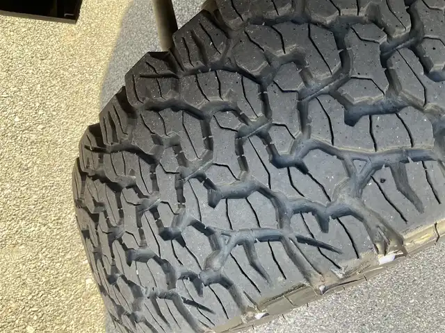 メルセデス・ベンツ ゲレンデヴァーゲン Ｇ３５０ ロング ブルーテック 滋賀県 2014(平26)年 10.3万km 黒 車検8年3月まで/ディーゼルターボ車/ラグジュアリーパッケージ/・サンルーフ/黒革シート/フルタイム4WD/純正ナビ/Bluetooth、フルセグテレビ/バックカメラ/ETC2.0/前席シートヒーター/前席パワーシート/前ドライブレコーダー/クルーズコントロール/スペアキー有り/取扱説明書