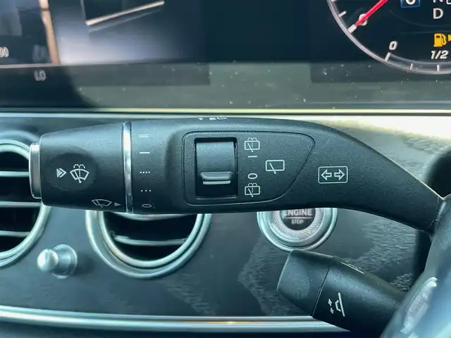 メルセデス・ベンツ Ｅ２００ SW アバンギャルド AMGライン 香川県 2020(令2)年 3.7万km ポーラホワイト 純正ナビ/360度カメラ/黒革シート/前席 パワーシート/前席 シートヒーター/アンビエントライト