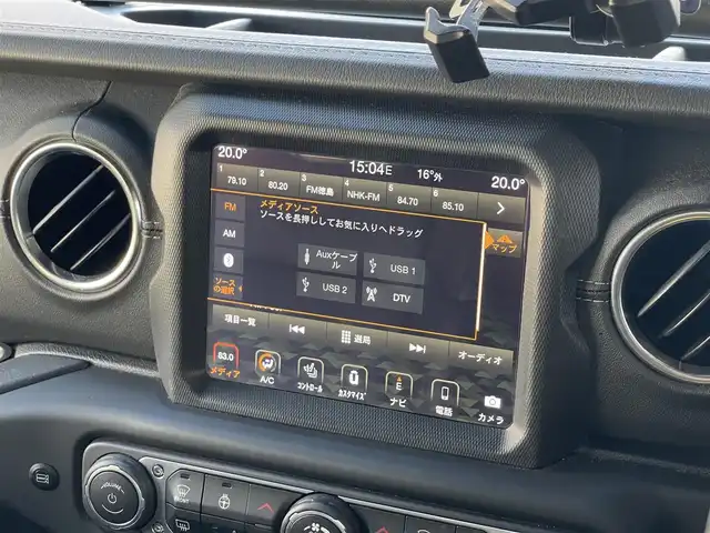 クライスラー・ジープ ジープ ラングラー アンリミテッド サハラ 山梨県 2021(令3)年 5.3万km グラナイトクリスタルメタリッククリアコート ユーザー買取　/ＢＲＵＴ　/２ＳＥＴ　/ブロックタイヤ　/純正ＡＷあり　/純正メモリナビ　/Ｂカメラ　/カープレイ　/ＡＣＣ　/ＢＳＡ　/ＢＴ　/ＬＥＤヘッドライト　/黒革　/シートヒーター　/スペアｋ　/保証書