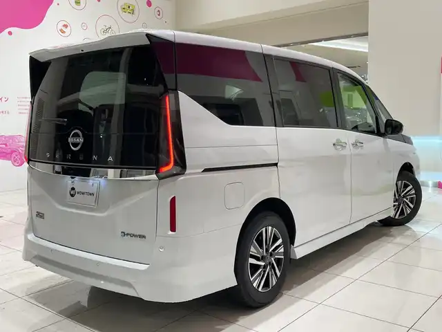 日産 セレナ e－パワー ハイウェイスター V 埼玉県 2025(令7)年 0.1千km プリズムホワイト プロパイロット/メーカーナビ/ BT/USB/フルセグ/アラウンドビューモニター/ワイアレス充電/レーダークルーズコントロール/レーンキープアシスト/両側電動スライドドア/オートブレーキホールド/デジタルインナーミラー/LEDヘッドライト/16インチアルミホイール/ETC2.0/スマートキー×2/禁煙車