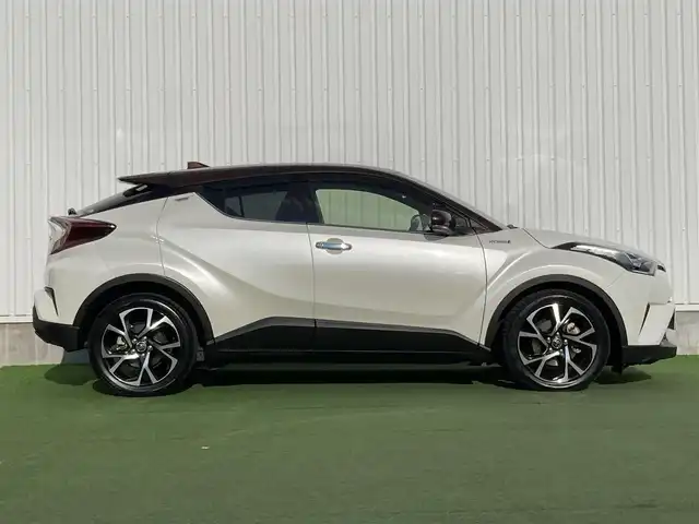 トヨタ Ｃ－ＨＲ G モード ブルーノ 香川県 2019(平31)年 3.3万km ダークブラウンマイカメタリック/ホワイトパールクリスタルシャイン トヨタセーフティーセンス/・プリクラッシュ/・LDA/純正9インチナビ/バックカメラ/ハーフレザーシート/シートヒーター/革巻きステアリング/ステアリングリモコン/クルーズコントロール/LEDライト/フォグライト/スマートキー/プッシュスタート