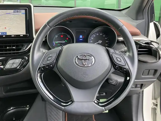 トヨタ Ｃ－ＨＲ G モード ブルーノ 香川県 2019(平31)年 3.3万km ダークブラウンマイカメタリック/ホワイトパールクリスタルシャイン トヨタセーフティーセンス/・プリクラッシュ/・LDA/純正9インチナビ/バックカメラ/ハーフレザーシート/シートヒーター/革巻きステアリング/ステアリングリモコン/クルーズコントロール/LEDライト/フォグライト/スマートキー/プッシュスタート