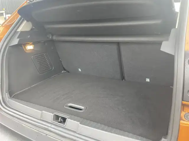 ルノー キャプチャー インテンス 静岡県 2018(平30)年 1.7万km オレンジ LED PURE VISON/オートライト /コントラストルーフ /プライバシーガラス /17インチアルミホイール/電動格納ミラー/プッシュスタートスイッチ/ドアバイザー/ETC