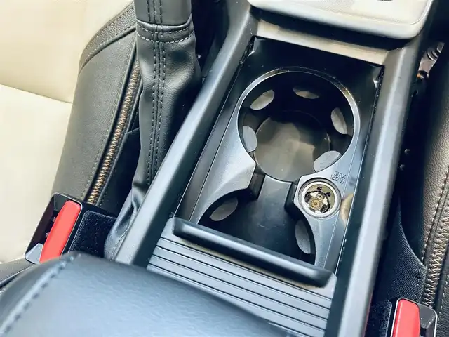 ボルボ Ｖ４０ クロスカントリー D4 アクティブED 大阪府 2019(平31)年 5.4万km 黒 150台限定車/ガラスルーフ/HarmanKardon/ACC/BLIS/純正ナビ/TV/バックカメラ/純正17インチAW/LEDヘッドライト/クリアランスソナー/パドルシフト/ルーフレール/レザーシート/パワーシート/Dシートメモリ/シートヒーター/ETC/ドラレコ/レーダー探知機