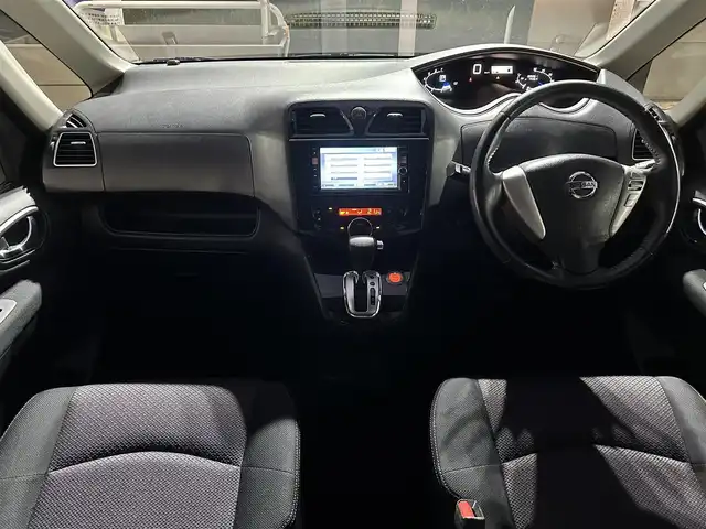 日産 セレナ ハイウェイスター 道北・旭川 2013(平25)年 12.3万km オーロラモーヴ (株)IDOMが運営する【じしゃロン旭川店】の自社ローン専用車両になります。こちらは現金またはオートローンご利用時の価格です。自社ローンご希望の方は別途その旨お申付け下さい/　/・純正ナビ(CD/DVD/BT/SD/フルセグ)/・バックカメラ/・ETC/・クルーズコントロール/・片側パワースライドドア/・アイドリングストップ/・電動格納ウィンカーミラー/・プッシュスタート/・スマートキー1個/・フォグランプ/・現車装着スタッドレスタイヤ 社外AW205/50R17/・取扱説明書