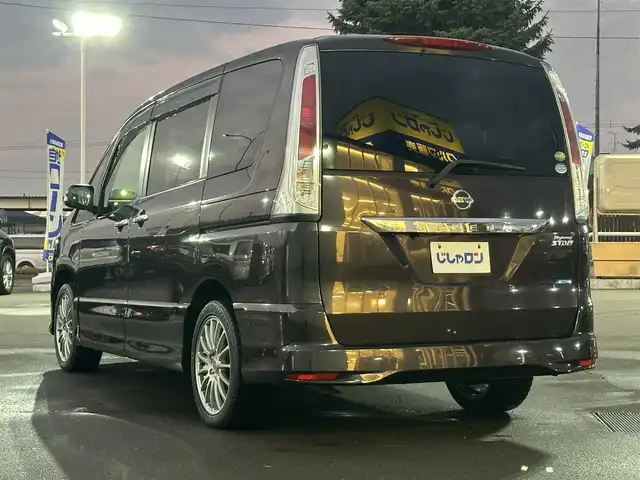 日産 セレナ ハイウェイスター 道北・旭川 2013(平25)年 12.3万km オーロラモーヴ (株)IDOMが運営する【じしゃロン旭川店】の自社ローン専用車両になります。こちらは現金またはオートローンご利用時の価格です。自社ローンご希望の方は別途その旨お申付け下さい/　/・純正ナビ(CD/DVD/BT/SD/フルセグ)/・バックカメラ/・ETC/・クルーズコントロール/・片側パワースライドドア/・アイドリングストップ/・電動格納ウィンカーミラー/・プッシュスタート/・スマートキー1個/・フォグランプ/・現車装着スタッドレスタイヤ 社外AW205/50R17/・取扱説明書