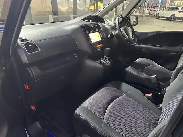 日産 セレナ ハイウェイスター 道北・旭川 2013(平25)年 12.3万km オーロラモーヴ (株)IDOMが運営する【じしゃロン旭川店】の自社ローン専用車両になります。こちらは現金またはオートローンご利用時の価格です。自社ローンご希望の方は別途その旨お申付け下さい/　/・純正ナビ(CD/DVD/BT/SD/フルセグ)/・バックカメラ/・ETC/・クルーズコントロール/・片側パワースライドドア/・アイドリングストップ/・電動格納ウィンカーミラー/・プッシュスタート/・スマートキー1個/・フォグランプ/・現車装着スタッドレスタイヤ 社外AW205/50R17/・取扱説明書