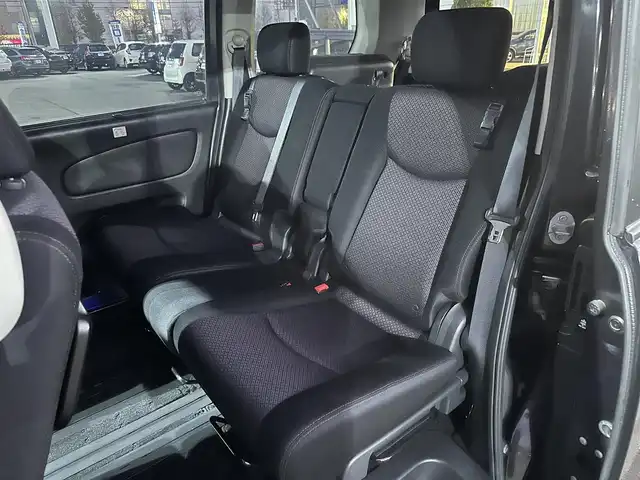 日産 セレナ ハイウェイスター 道北・旭川 2013(平25)年 12.3万km オーロラモーヴ (株)IDOMが運営する【じしゃロン旭川店】の自社ローン専用車両になります。こちらは現金またはオートローンご利用時の価格です。自社ローンご希望の方は別途その旨お申付け下さい/　/・純正ナビ(CD/DVD/BT/SD/フルセグ)/・バックカメラ/・ETC/・クルーズコントロール/・片側パワースライドドア/・アイドリングストップ/・電動格納ウィンカーミラー/・プッシュスタート/・スマートキー1個/・フォグランプ/・現車装着スタッドレスタイヤ 社外AW205/50R17/・取扱説明書