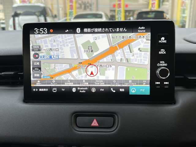 ホンダ ヴェゼル ハイブリッド e:HEV Z 埼玉県 2023(令5)年 2.3万km クリスタルブラックパール 登録時22818km/ワンオーナー/純正ナビ/フルセグ/BT/USB/アラウンドビューモニター/ビルトインETC2.0/前後ドライブレコーダー/衝突被害軽減ブレーキ/路外逸脱抑制機能/踏み間違い衝突軽減システム/ヒルディセントコントロール/レーダークルーズコントロール/パドルシフト/ハーフレザーシート/前席シートヒーター/革巻きハンドル/ステアリングリモコン/ステアリングヒーター/パワーバックドア/パーキングセンサーシステム/プッシュスタート/置くだけ充電/電動格納ミラー/ウィンカーミラー/オートライト/横滑り防止装置/純正フロアマット/純正18インチアルミホイール/LEDヘッドライト/フォグランプ/リアスポイラー/ドアバイザー/スマートキー×2/保証書/取説