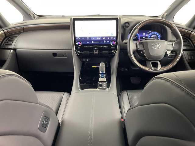 トヨタ アルファードハイブリット エグゼクティブ ラウンジ 埼玉県 2023(令5)年 4.4万km ゴールド ユニバーサルステップ/ＪＢＬサウンド　/左右独立ムーンルーフ　/フリップダウンモニター　/純正ナビ機能付きディスプレイオーディオ/全方位カメラ/前後ドライブレコーダー/ビルトインETC2.0/ブラインドスポットモニター　/ワイヤレス充電器　/ヘッドアップディスプレイ　/レーダークルーズコントロール　/レーンキープアシスト/衝突軽減ブレーキ/ハンドルヒーター/全席エアシート/全席シートヒータ/オットマン/木目調パネル/純正フロアマット/ドアバイザー