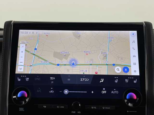 トヨタ アルファードハイブリット エグゼクティブ ラウンジ 埼玉県 2023(令5)年 4.4万km ゴールド ユニバーサルステップ/ＪＢＬサウンド　/左右独立ムーンルーフ　/フリップダウンモニター　/純正ナビ機能付きディスプレイオーディオ/全方位カメラ/前後ドライブレコーダー/ビルトインETC2.0/ブラインドスポットモニター　/ワイヤレス充電器　/ヘッドアップディスプレイ　/レーダークルーズコントロール　/レーンキープアシスト/衝突軽減ブレーキ/ハンドルヒーター/全席エアシート/全席シートヒータ/オットマン/木目調パネル/純正フロアマット/ドアバイザー