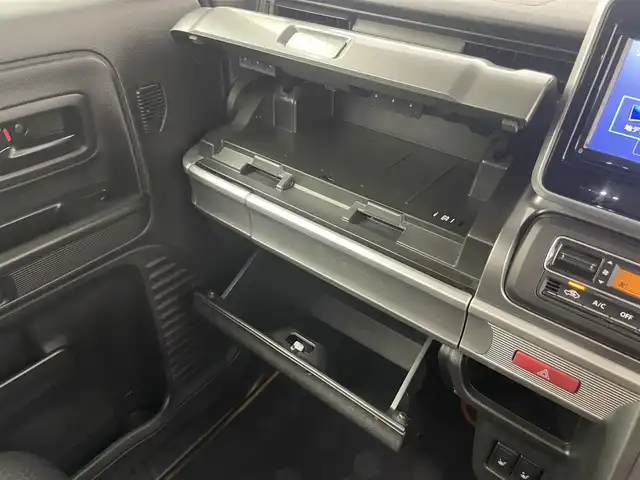 スズキ スペーシア ギア HYBRID XZターボ 埼玉県 2019(平31)年 3.2万km ブリスクブルーメタリック/ガンメタリック2トーンルーフ スズキセーフティサポート/　デュアルセンサーブレーキサポート/　車線逸脱警報/　ふらつき警報/　先行車発進お知らせ機能/社外メモリナビ（KXM-E503W）/　DTV CD DVD BT USB/両側パワースライドドア/バックカメラ/前席シートヒーター/ルーフレール/リヤサーキュレーター/ロールサンシェード/ESP（横滑り防止装置）/アイドリングストップ/エンジンスタートボタン/スマートキー/純正LEDライト＆フォグランプ/オートライト