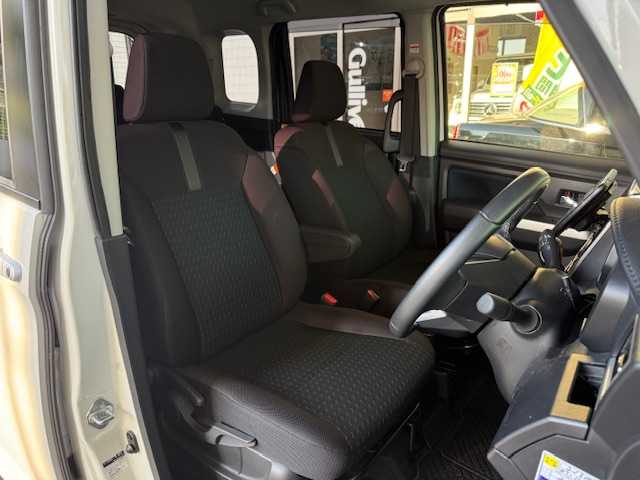 ダイハツ トール カスタムG ターボ 大阪府 2023(令5)年 2.2万km ブラックマイカメタリック/パールホワイトⅢ 2トーン /禁煙車//社外SDナビ/CN-F109GD//Bluetooth/CD/DVD/USB/iPod//フルセグテレビ//全方位カメラ・バックカメラ//アダクティブクルーズコントロール//両側パワースライドドア//純正フロアマット//社外15インチアルミホイール//ETC//前後コーナーセンサー//サンシェード//ドアバイザー//LEDヘッドライト//スペアキー×1