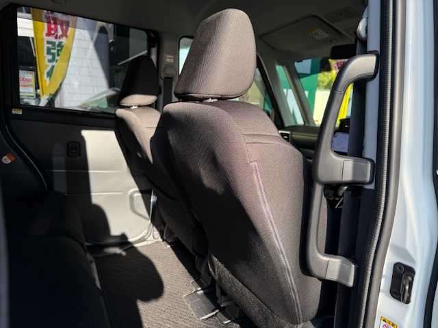 ダイハツ トール カスタムG ターボ 大阪府 2023(令5)年 2.2万km ブラックマイカメタリック/パールホワイトⅢ 2トーン /禁煙車//社外SDナビ/CN-F109GD//Bluetooth/CD/DVD/USB/iPod//フルセグテレビ//全方位カメラ・バックカメラ//アダクティブクルーズコントロール//両側パワースライドドア//純正フロアマット//社外15インチアルミホイール//ETC//前後コーナーセンサー//サンシェード//ドアバイザー//LEDヘッドライト//スペアキー×1