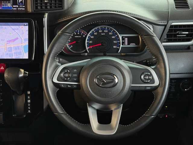 ダイハツ トール カスタムG ターボ 大阪府 2023(令5)年 2.2万km ブラックマイカメタリック/パールホワイトⅢ 2トーン /禁煙車//社外SDナビ/CN-F109GD//Bluetooth/CD/DVD/USB/iPod//フルセグテレビ//全方位カメラ・バックカメラ//アダクティブクルーズコントロール//両側パワースライドドア//純正フロアマット//社外15インチアルミホイール//ETC//前後コーナーセンサー//サンシェード//ドアバイザー//LEDヘッドライト//スペアキー×1