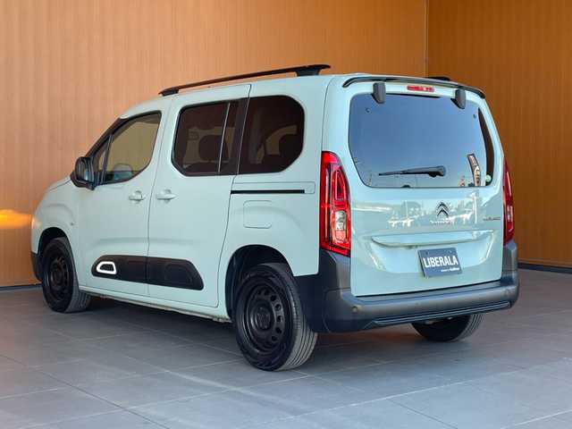 シトロエン ベルランゴ フィール 愛知県 2021(令3)年 5.3万km 緑 ナビ/フルセグTV/純正ディスプレイオーディオ/サイドカメラ/バックカメラ/AppleCarPlay/Bluetooth/アクティブクルーズコントロール/ブラインドスポットアシスト/レーンキープアシスト/スマートキー/Fフォグ/ETC