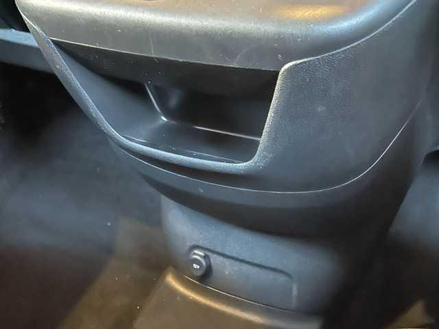 シトロエン ベルランゴ フィール 愛知県 2021(令3)年 5.3万km 緑 ナビ/フルセグTV/純正ディスプレイオーディオ/サイドカメラ/バックカメラ/AppleCarPlay/Bluetooth/アクティブクルーズコントロール/ブラインドスポットアシスト/レーンキープアシスト/スマートキー/Fフォグ/ETC