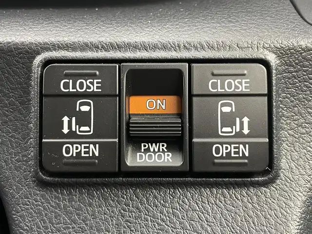 トヨタ シエンタ ハイブリッド G クエロ 福島県 2018(平30)年 4.1万km ヴィンテージブラウンパールクリスタルシャイン/ホワイトパールクリスタルシャイン トヨタセーフティセンス　/・衝突軽減ブレーキ　/・車線逸脱警報装置　/・オートハイビーム　/クリアランスソナー/純正９インチナビゲーション　/・型式：NSZT-Y68T/・TV/BT/CD/DVD/AM・FM/HDMI/・バックカメラ/・ETC/クルーズコントロール/前後ドライブレコーダー/両側パワースライドドア/革巻きステアリング/・ステアリングスイッチ/・ステアリングヒーター/シートヒーター/プッシュスタート/・スマートキー/LEDライト/・フォグライト/・オートライト/フロアマット/純正ドアバイザー/電装格納ミラー