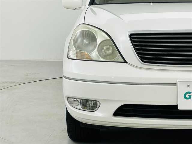 トヨタ セルシオ Cタイプ 埼玉県 2000(平12)年 9.5万km 白 純正DVDナビゲーション　/【AM/FM/CD】/ドライブレコーダー　/エアサスぺンション　/クルーズコントロール　/ＥＴＣ　/パワーシート　/メモリシート　/シートヒーター　/レザーシート　/スーパーキャット　/ウッドコンビステアリング/・ステアリングスイッチ/・電動チルトステアリング/純正ドアバイザー/・純正フロアマット/電動格納ミラー/PWR　ECT/・SNOW　ECT