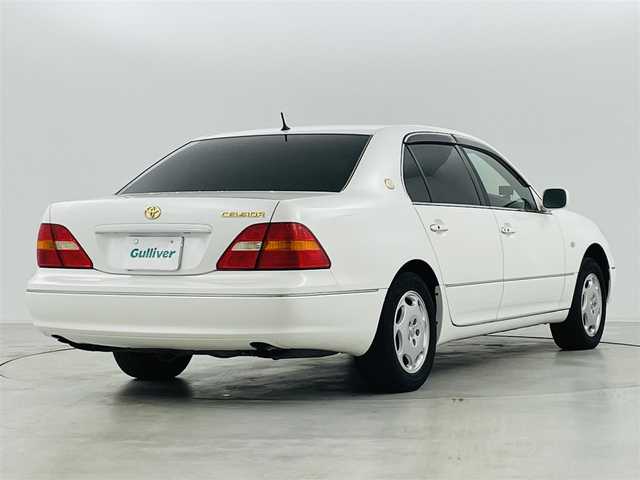 トヨタ セルシオ Cタイプ 埼玉県 2000(平12)年 9.5万km 白 純正DVDナビゲーション　/【AM/FM/CD】/ドライブレコーダー　/エアサスぺンション　/クルーズコントロール　/ＥＴＣ　/パワーシート　/メモリシート　/シートヒーター　/レザーシート　/スーパーキャット　/ウッドコンビステアリング/・ステアリングスイッチ/・電動チルトステアリング/純正ドアバイザー/・純正フロアマット/電動格納ミラー/PWR　ECT/・SNOW　ECT