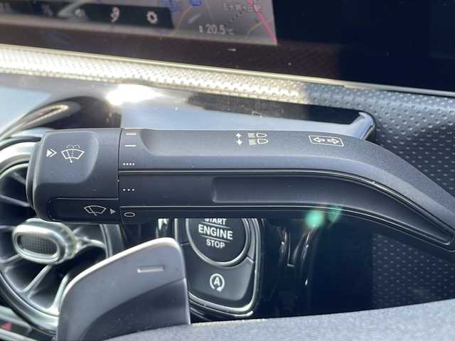 メルセデス・ベンツ ＣＬＡ２００ｄ AMGライン 栃木県 2019(令1)年 3.7万km ポーラホワイト ＡＭＧスポーツパッケージ　/ＡＭＧ１８インチアルミホイール　/ＡＭＧスポーツペダル　/レーダークルーズ　/アクティブステアリング　/パークトロニック　/アクティブレーンアシスト　/ヘッドアップディスプレイ　/道路標識アシスト/アクティブブレーキアシスト/インテリジェントライトシステム/シートキネティクス/純正ビルトインＥＴＣ2.0/サンルーフ/純正ナビ/フルセグテレビ/禁煙車