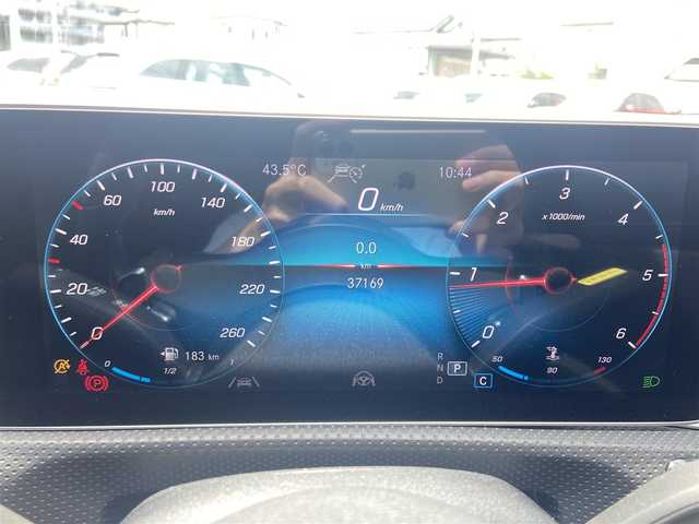 メルセデス・ベンツ ＣＬＡ２００ｄ AMGライン 栃木県 2019(令1)年 3.8万km ポーラホワイト スライディグルーフ/AMGレザーエクスクルーシブパッケージ/アドバンスドパッケージ/ナビゲーションパッケージ/レーダーセーフティパッケージ/HUD/全方位カメラ/アンビエントライト/純正ナビ/フルセグ /パワーシート/シートヒーター/黒革/ETC/LED/純正18インチAW/純正ドラレコ前後