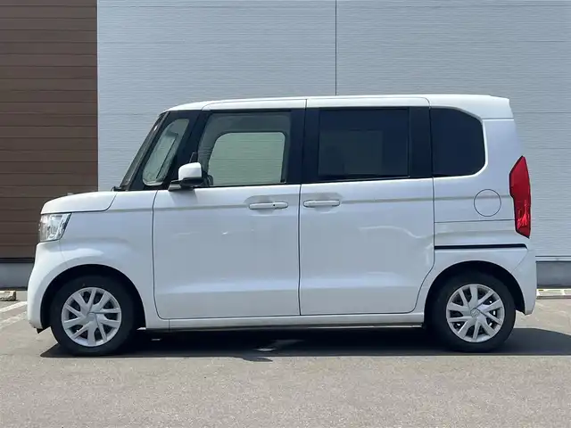 ホンダ Ｎ ＢＯＸ G L ターボ ホンダセンシング 秋田県 2020(令2)年 1.4万km プラチナホワイトパール 純正ナビ/ターボ/衝突軽減システム/LEDヘッドライト/フルセグ/バックカメラ/スマートキー/運転席シートヒーター/片側パワスラ/アイドリングストップ/コーナーセンサー/レーンキープアシスト/オートマチックハイビーム/プッシュスタート/クルーズコントロール/ステアリングスイッチ/ETC/純正フロアマット/オートライト/オートエアコン/パワーステアリング/パワーウィンドウ/横滑り防止/電動格納ウィンカーミラー/保証書/取扱説明書/記録簿