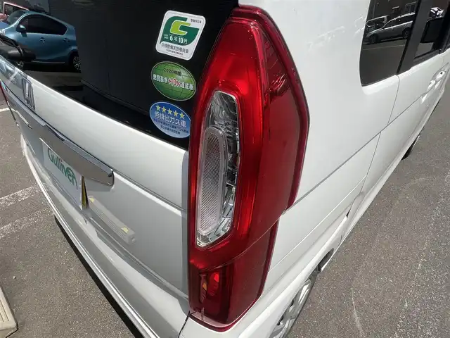 ホンダ Ｎ ＢＯＸ G L ターボ ホンダセンシング 秋田県 2020(令2)年 1.4万km プラチナホワイトパール 純正ナビ/ターボ/衝突軽減システム/LEDヘッドライト/フルセグ/バックカメラ/スマートキー/運転席シートヒーター/片側パワスラ/アイドリングストップ/コーナーセンサー/レーンキープアシスト/オートマチックハイビーム/プッシュスタート/クルーズコントロール/ステアリングスイッチ/ETC/純正フロアマット/オートライト/オートエアコン/パワーステアリング/パワーウィンドウ/横滑り防止/電動格納ウィンカーミラー/保証書/取扱説明書/記録簿