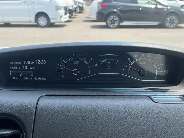 ホンダ Ｎ ＢＯＸ G L ターボ ホンダセンシング 秋田県 2020(令2)年 1.4万km プラチナホワイトパール 純正ナビ/ターボ/衝突軽減システム/LEDヘッドライト/フルセグ/バックカメラ/スマートキー/運転席シートヒーター/片側パワスラ/アイドリングストップ/コーナーセンサー/レーンキープアシスト/オートマチックハイビーム/プッシュスタート/クルーズコントロール/ステアリングスイッチ/ETC/純正フロアマット/オートライト/オートエアコン/パワーステアリング/パワーウィンドウ/横滑り防止/電動格納ウィンカーミラー/保証書/取扱説明書/記録簿