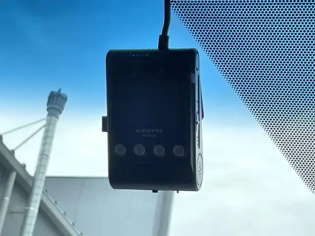 トヨタ アルファードハイブリット S タイプゴールドⅡ 滋賀県 2022(令4)年 3.2万km ブラック 禁煙車/純正ナビ/（Bluetooth/USB/Miracast）/両側パワースライドドア/バックカメラ/サンルーフ/モデリスタエアロキット/トヨタセーフティセンス/　-レーダークルーズコントロール/　-オートマチックハイビーム/　-レーントエーシングアシスト/　-レーンディパーチャーアラート/　-プリクラッシュセーフティ/　-ロードサインアシスト/ドライブレコーダー（前後）/コーナーセンサー/３眼LEDライト/電動リアゲート/電動パーキングブレーキ/ブレーキホールド/ステアリングスイッチ/ビルトインETC/ダブルエアコン