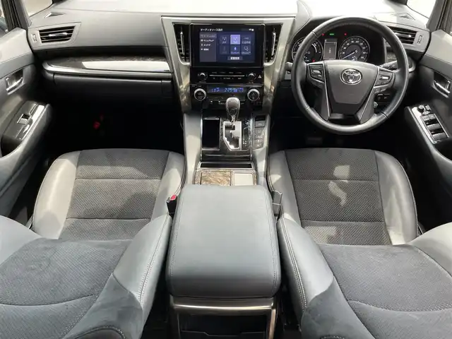 トヨタ アルファードハイブリット S タイプゴールドⅡ 滋賀県 2022(令4)年 3.2万km ブラック 禁煙車/純正ナビ/（Bluetooth/USB/Miracast）/両側パワースライドドア/バックカメラ/サンルーフ/モデリスタエアロキット/トヨタセーフティセンス/　-レーダークルーズコントロール/　-オートマチックハイビーム/　-レーントエーシングアシスト/　-レーンディパーチャーアラート/　-プリクラッシュセーフティ/　-ロードサインアシスト/ドライブレコーダー（前後）/コーナーセンサー/３眼LEDライト/電動リアゲート/電動パーキングブレーキ/ブレーキホールド/ステアリングスイッチ/ビルトインETC/ダブルエアコン