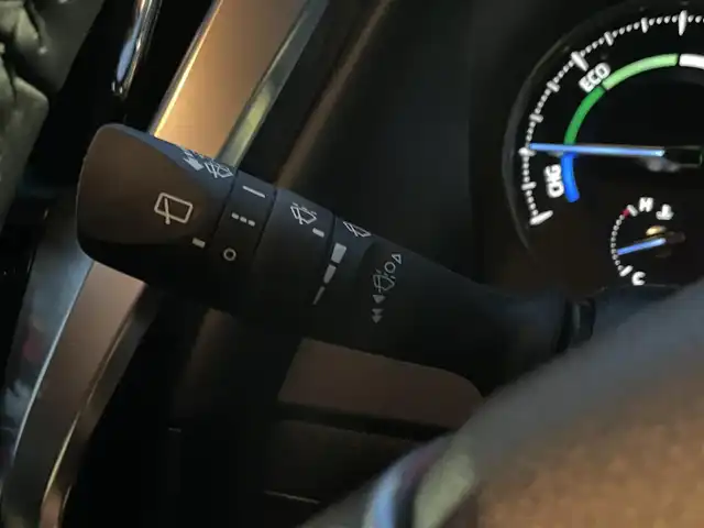 トヨタ アルファードハイブリット S タイプゴールドⅡ 滋賀県 2022(令4)年 3.2万km ブラック 禁煙車/純正ナビ/（Bluetooth/USB/Miracast）/両側パワースライドドア/バックカメラ/サンルーフ/モデリスタエアロキット/トヨタセーフティセンス/　-レーダークルーズコントロール/　-オートマチックハイビーム/　-レーントエーシングアシスト/　-レーンディパーチャーアラート/　-プリクラッシュセーフティ/　-ロードサインアシスト/ドライブレコーダー（前後）/コーナーセンサー/３眼LEDライト/電動リアゲート/電動パーキングブレーキ/ブレーキホールド/ステアリングスイッチ/ビルトインETC/ダブルエアコン