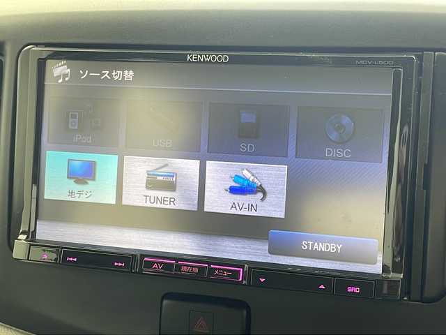ダイハツ ミラ イース L SA 岐阜県 2016(平28)年 2.6万km ブライトシルバーメタリック ＫＥＮＷＯＯＤナビ　衝突軽減システム　スタッドレスタイヤ積込済　リモコンキー　スペアキー　電動格納ミラー　横滑り防止　パワーウィンドウ　ドアバイザー　盗難防止システム