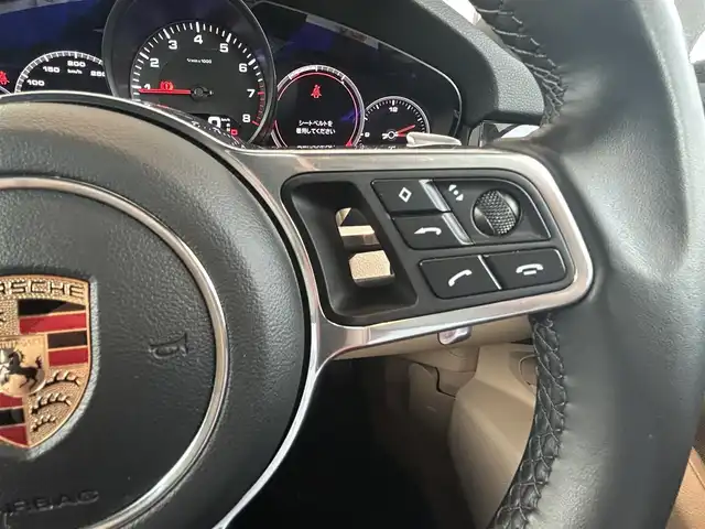 ポルシェ カイエン 茨城県 2019(令1)年 5.5万km 紺 純正ナビ/（AM.FM.BT.USB）/全周囲カメラ/ETC2.0/ドラレコ/ベージュ革シート/ACC/BSM/D/N席パワーシート/D/N席シートヒーター/パワーバックドア/コーナーセンサー/純正21インチAW/パドルシフト